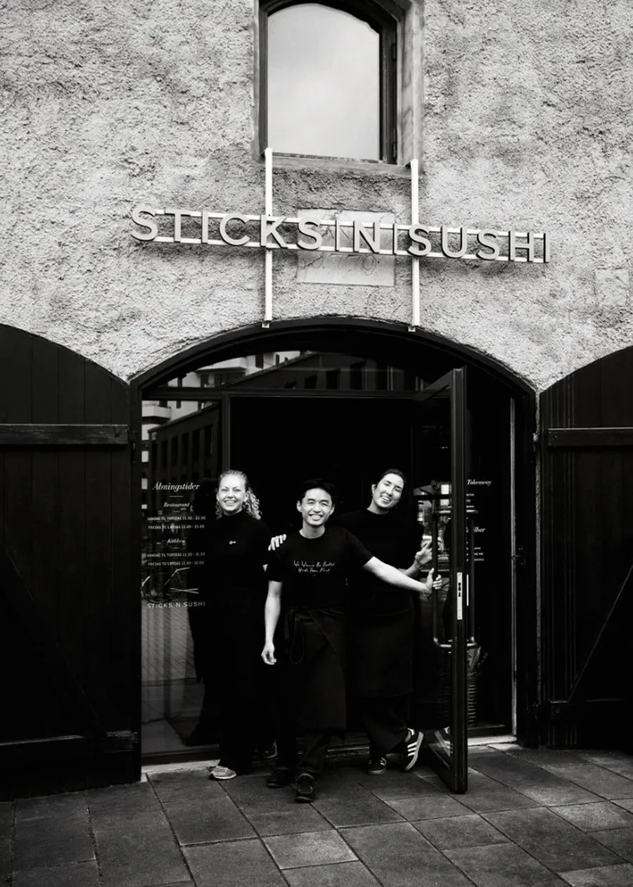 Tsukimi: restaurant & dine-in menu website template